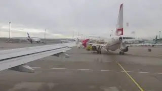Laudamotion Airbus A320 - Take-off at Vienna Airport VIE to Marseille Airport MRS.