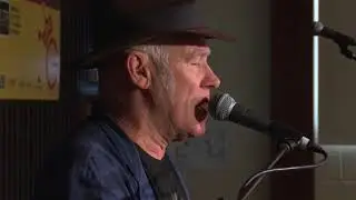 Fringe on 44 - Steward D'Arrietta performs 'The Piano Has Been Drinking', Adelaide Fringe 2018