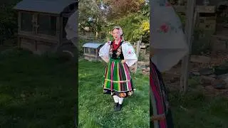 Polish folk dance tutorial: basic oberek step #polishfolk #dancetutorial #poland #folkdance