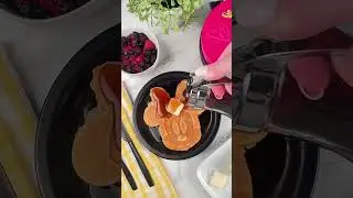 Minnie Mouse Waffles