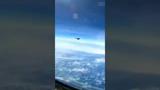 #China #J-16 maneuver during the intercept of a U.S. Air Force #RC-135 aircraft in #southchinasea
