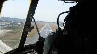 TBT: aterrizaje en Guayaquil abordo de un Hercules C-130 de la Fuerza A&eacute;rea Ecuatoriana.