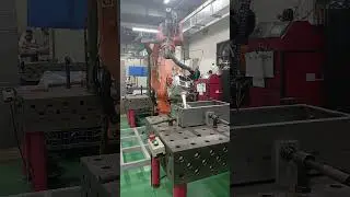 H&Agrave;N ROBOT