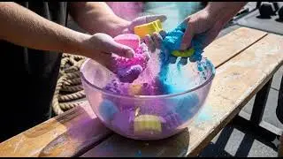 Gym chalk powder play #asmr #satisfying #shortvideo 