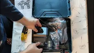 Распаковка Дрель-шуруповерт Bosch Professional GSR 12V-30 (06019G9000)