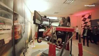 Pirmasis profesionalus lenktyniu simuliatorius | Technorama.lt