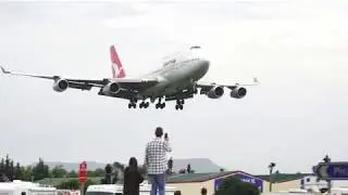 Retiring Qantas 747 Landing at Wollongong Airport - 4k Version
