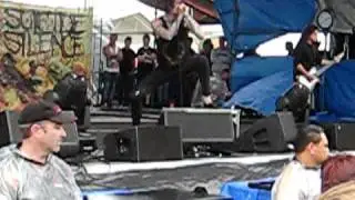 Intro/No Time To Bleed - Suicide Silence LIVE No Sleep 'Til Brisbane 2010