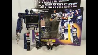 Transformers Walmart Exclusive G1 Reissue Soundwave & Buzzsaw Review