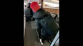 Deutsche Bahn verwirrt Blinden komplett. Blind Sitzplatz finden im ICE (mit sehender Begleitung)