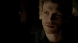 Klaus and Caroline exchange glances | The Vampire Diaries 4x17 (with subtitles)