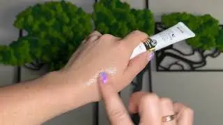 Крем навколо очей з муцином равлика LAIKOU Ginseng Snail Eye Cream