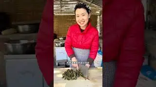 俺妈今天把给她买袄的钱给我了，她还说心意她收到就可以了，我觉得父母越来越老了，并不在乎孩子们给她们买吃的穿的，在乎的是孩子们的在乎#记录我的农村生活#乡村美食 #娜娜的小日子