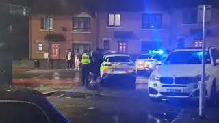 INCIDENT ROTHERHAM TOWN CENTRE ...POLICE ARREST FOR DRIVING OFFENCE  7.45PM 4/11/25  SEE NEXT VIDEO 
