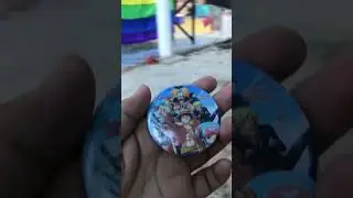 Le regalaron un Pin de One Piece a REDEX. | 🏳️&zwj;🌈 La Plaza Pride : Alfa Bazar Canc&uacute;n 2022