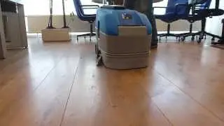 Compacte schrobmachine HDi H353 - Voor laminaat, tegelvloer, betonvloer, etc.