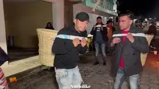 (5)carga de pan famila del novio Santiago Marcos a la novia Magdalena 