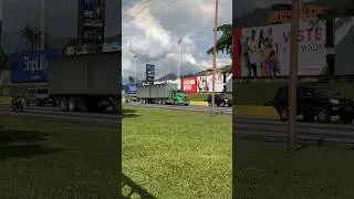 Trucks spotting: green MACK in Valencia, Venezuela