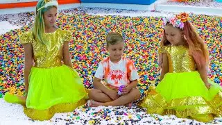 Funny Back to School Stories! Maggie, Diana & Roma