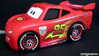 Tomica Transforming Lightning McQueen