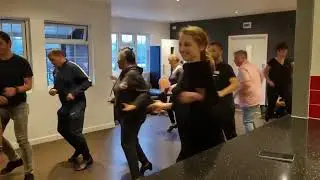 Salsa Dance Classes in North London - Beginners Intermediate Advanced - join the fun!
