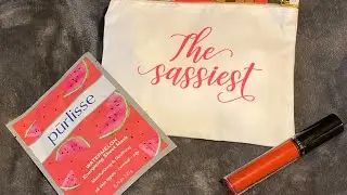 November 2020 lip monthly unbagging