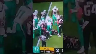 Robinson loses the ball Holding Penalty! #miamidolphins