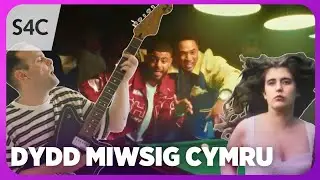 Caneuon Cymraeg Newydd | Welsh Music Videos & Welsh Songs | S4C x Lŵp