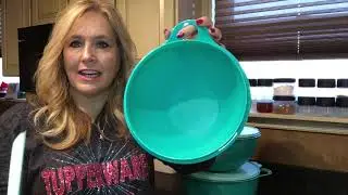 Tupperware Thatsa Bowl Set!  Big Bowls for your kitchen Must Have!
