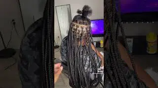 The WORST hair I've worked with!!! 😩😩😩 Xpression 72