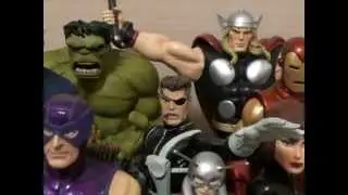 MARVEL BOWEN DESIGNS THE AVENGERS MINI BUST STATUE