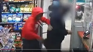 Open Carry Fail: Gun SNATCHED from Holster!