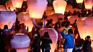 Crowds flock to Pingxi Sky Lantern Festival in Taiwan