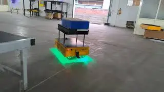 Gridbots Autobot - Precise Conveyor Docking Maneuver