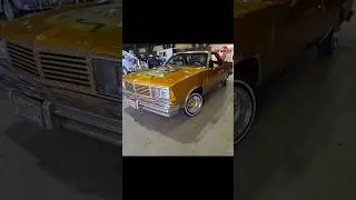 Загрузка автомобилей на Long Beach Supershow &mdash; этот El Camino по-прежнему выделяется #lowrider #c...
