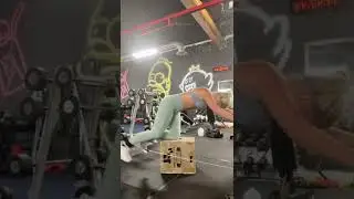 Braced Glute Cable Kickback