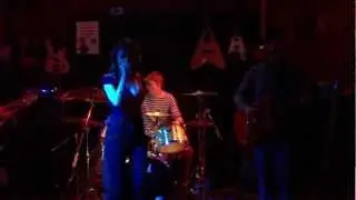 Honey Sol Gig - Rolling in the Deep