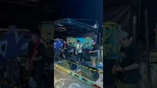 #NOEXSHOW at ciledung 🌻#noexplain #makepoppunkgreatagain