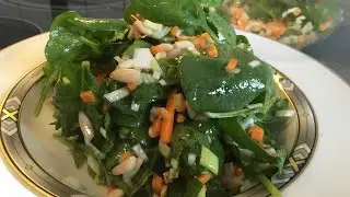 Hunger! #59 | Spinatsalat mit Pinienkernen | derdomaa