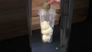 Pistachio milkshake🥤✨🤤 #shorts #short #recipe #milkshake #pistachio #food #yummy #icecream #easy