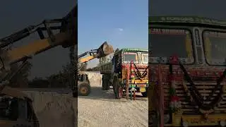 Loading Crusher Powder / Robo Sand #construction