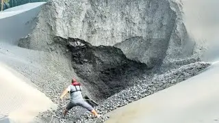 Barge unloading 3260 tons of phosphate ore - Smooth flow video - Vlog of work on the barge