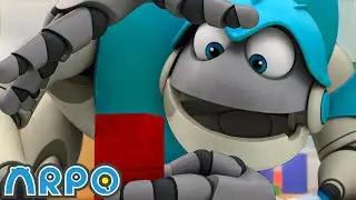 🗼 Torre de bloques de construcción GIGANTE 🤖 El Robot ARPO y el bebé 👶 Caricaturas y dibujos