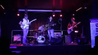 Viki Olejárová - Spím /live/
