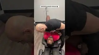 Crunchy mid back adjustment with a huge thoracic release 🔊😮&zwj;💨