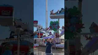 Orbiter Ride with Christmas Theme #blackpool #orbiter #christmas #Uk#K