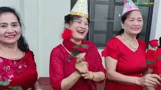 Clb khiêu vũ Hồ Xuân Hương vui giáng sinh 2025