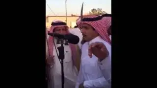 الشاعر بندر الاحمري يكمل مع بن هضبان