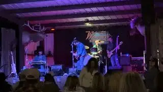 Josh Weathers bringing some Texas rock &lsquo;n&rsquo; roll to the country stage