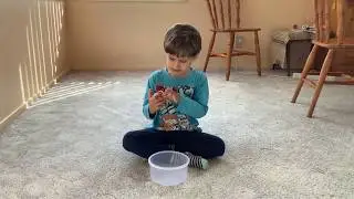 How to peel a Mandarin with Oliver Polliver